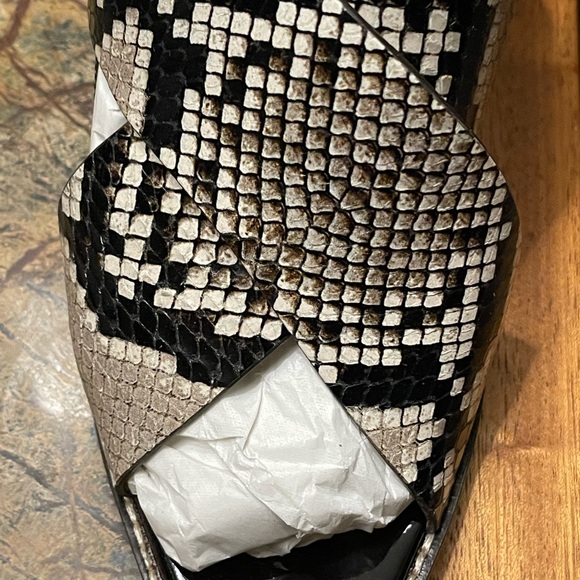 Jimmy Choo - Picture 4 of 6